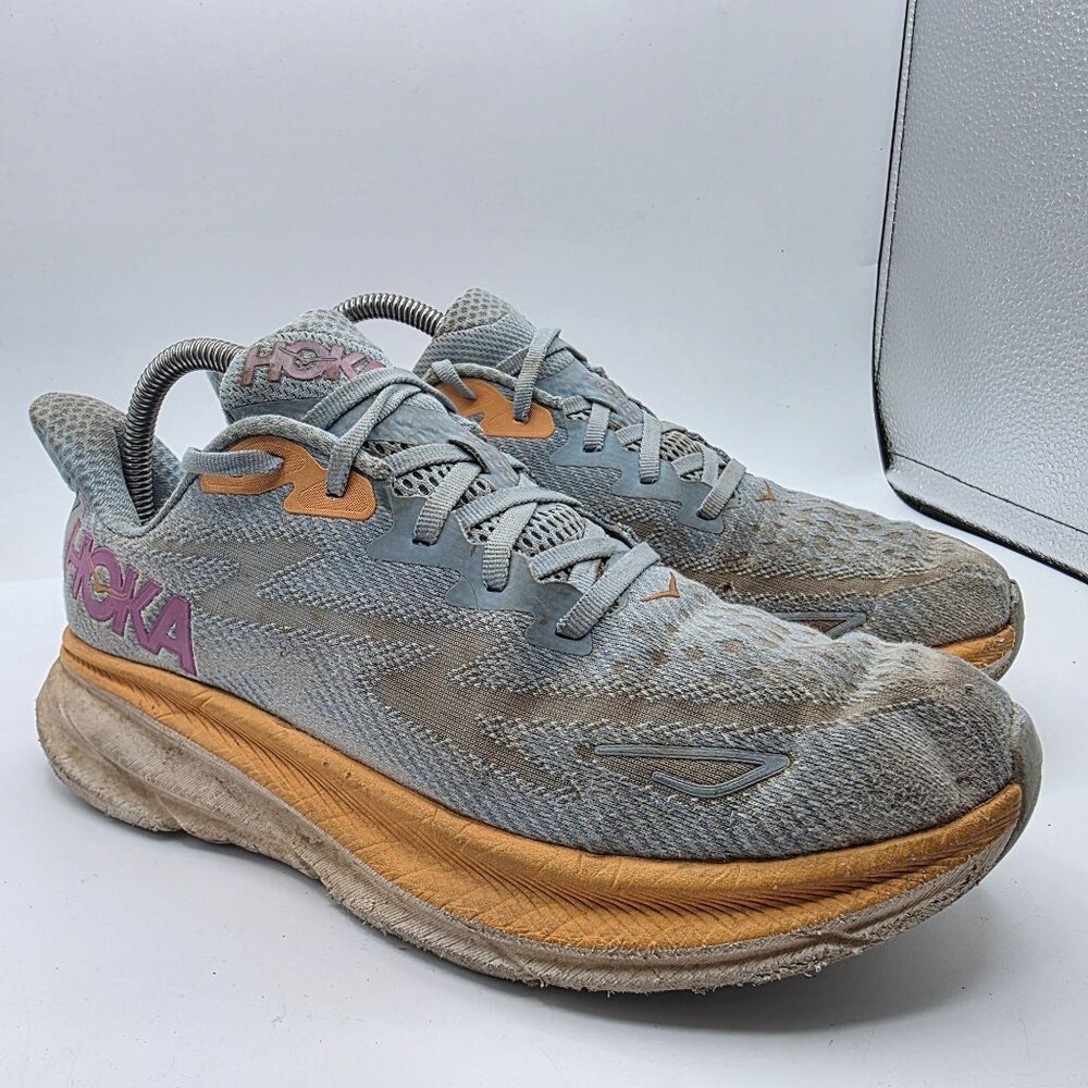 Hoka One One Clifton 9 Womens Sise 9 B Gray Orange Athletic Shoes Running Walkin